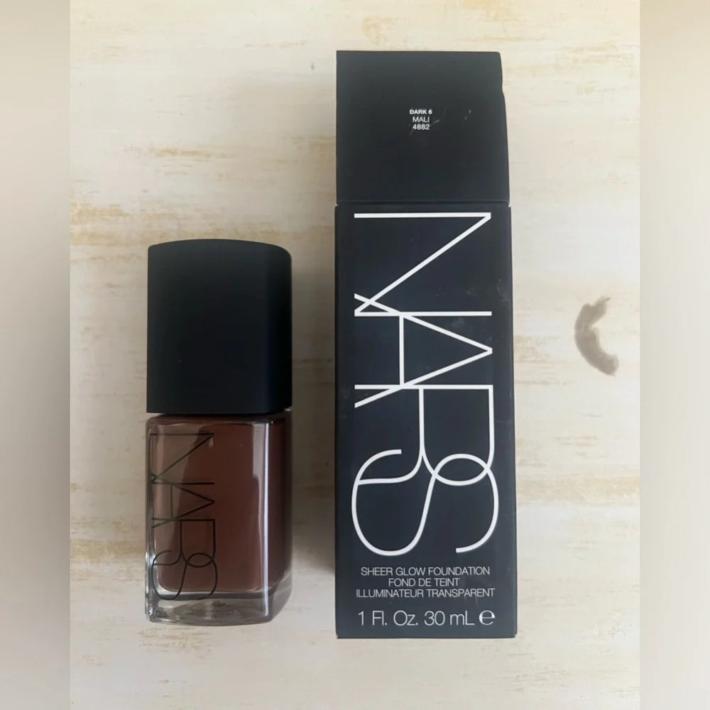NARS sheer glow foundation MALI DARK 6 BRAND NEW WITH THE BOX